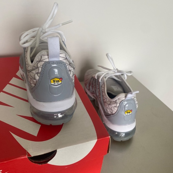 Nike Air VaporMax Plus - Picture 5 of 6